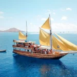 Komodo Sailing: Mantas, Pink Sands & Stardust Nights